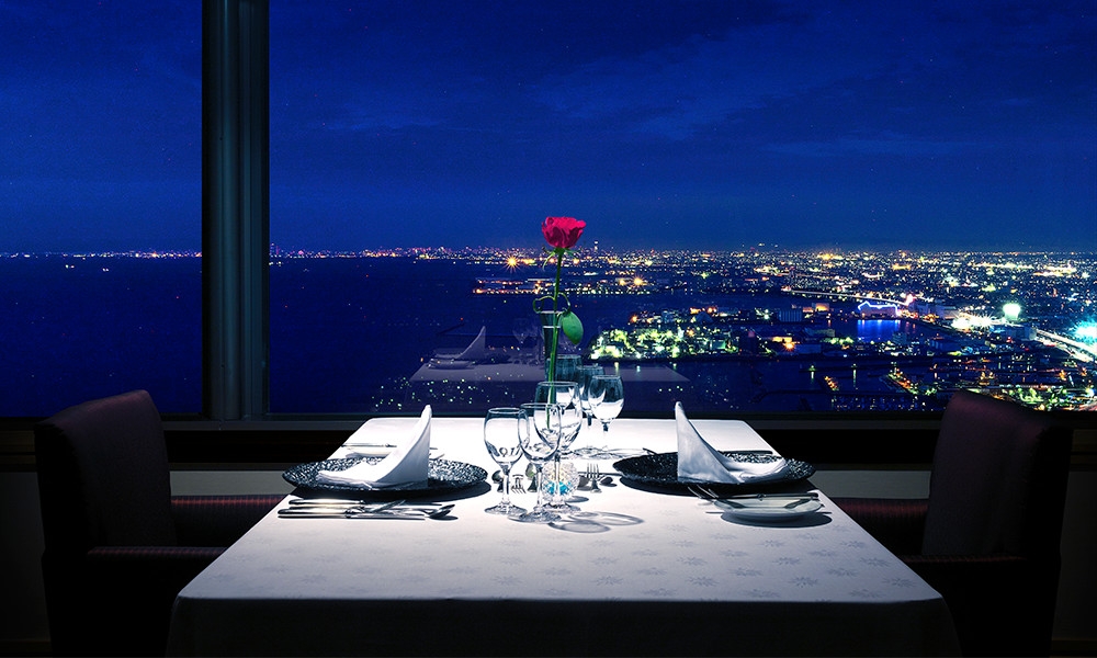 夜景が素敵なレストランで感動のプロポーズは一生の宝物♡